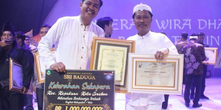Pada Ajang Anugerah Keterbukaan Informasi dan Gapura Sri Baduga 2025, Kota Cirebon Borong Penghargaan