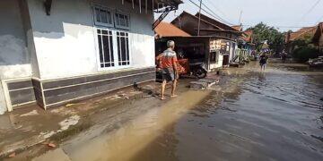 Sungai Singaraja Meluap, Ratusan Rumah di Pangenan Terendam hingga 80 Sentimeter
