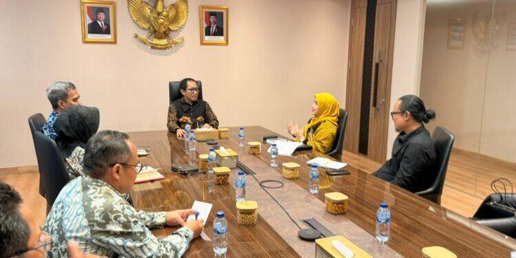 Wakil Wali Kota Audensi ke Wamenperin Bahas Strategi Proteksi Industri Lokal