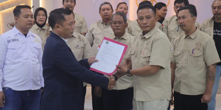 Bertepatan dengan HPN, AMKI Cirebon Raya Dikukuhkan