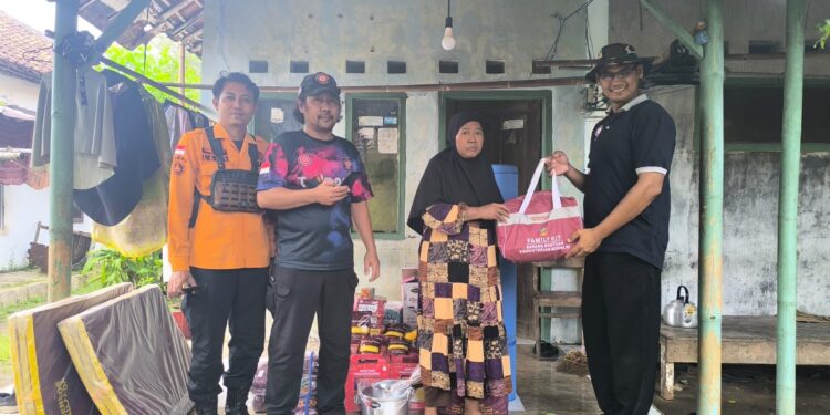 Rumah Janda Tertimpa Pohon Pete, Pemdes Tuk Karangsuwung Ajukan Bantuan Renovasi