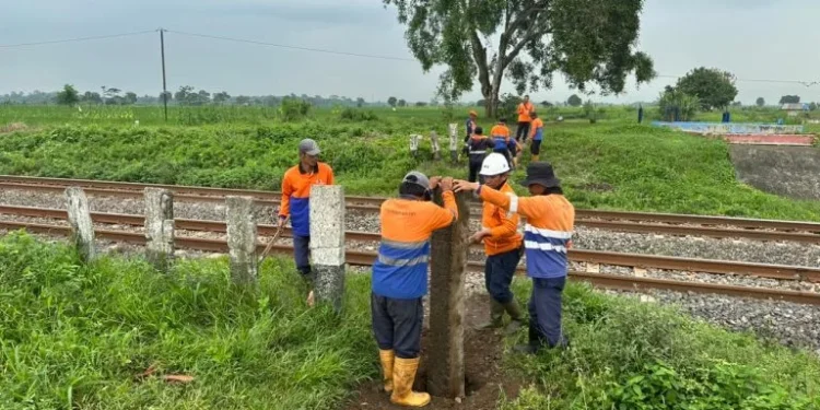 Daop 3 Pakai Drone Patroli untuk Mitigasi Gangguan Rel KA