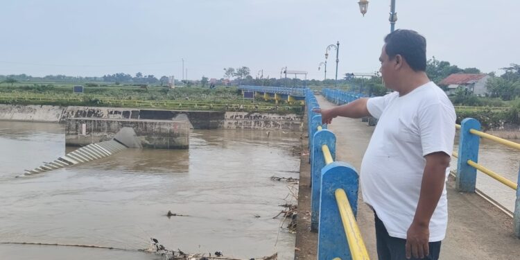 Bendungan Karet Tawangsari Rusak, Warga Khawatir Air Laut Masuk Saat Kemarau