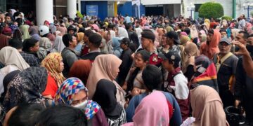 Nasabah BPR Bank Cirebon Minta Bank Pembayar Ditambah Lokasinya