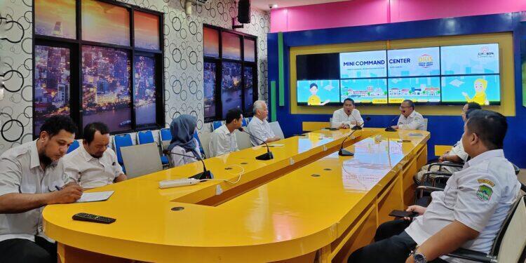 Diskominfo Majalengka Belajar Penataan Kabel FO ke DKIS Kota Cirebon 