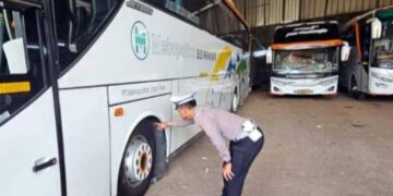 Jelang Mudik Lebaran, Satlantas Polres Majalengka Lakukan Rampcheck Armada Bus