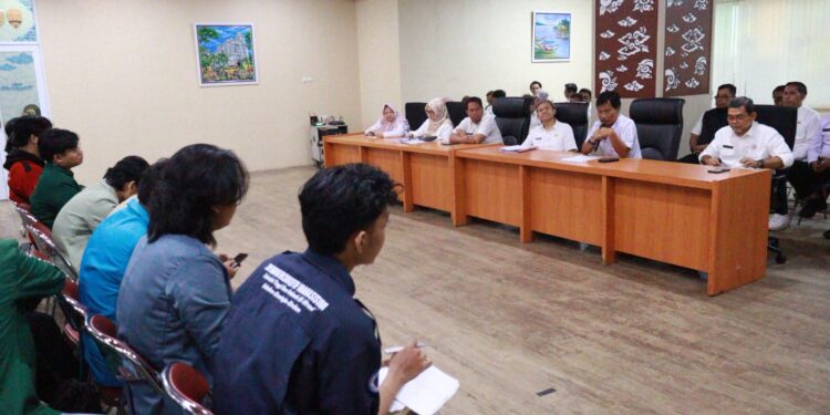 Aliansi BEM Cirebon Raya Kritisi Kinerja Edo-Farida 