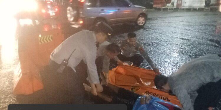 Sedang Bawa Penumpang WNA, Tukang Becak Tiba-tiba Meninggal Dunia