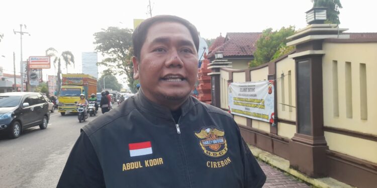 HDCI Cirebon Turun ke Jalan, 1.500 Paket Sembako Dibagikan Gratis untuk Warga
