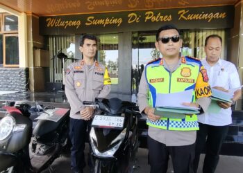 Nyamar Jadi Pemulung, Pria di Kuningan Kepergok Curi Motor