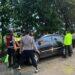 Personel Pos Yan KM 164 Evakuasi Mobil Pemudik yang Terjeblos di Area Tol Cipali