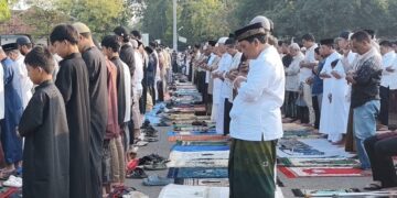 Ribuan Warga Muhammadiyah Padati Salat Id di GOR Tridaya Indramayu