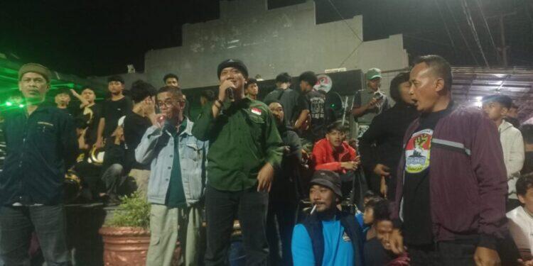Parade Genjring dan Angklung Semarakkan Malam Takbiran di Awirarangan