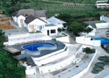 Staycation Hemat di Ketinggian 1.200 Mdpl, Saraeland Tawarkan Vila dan Kolam Gratis untuk Pengunjung