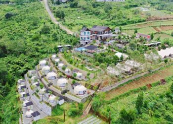 Libur Lebaran, Embun Sangga Langit Tawarkan Sensasi Glamping dengan Panorama Alam Spektakuler