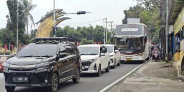 H+3 Arus Balik, Jalur Kuningan-Cirebon Padat, Tempuh Capai 3 Jam