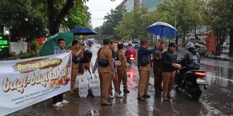 Dilantik dengan Bangga, Hak Masih Terasa Absurd