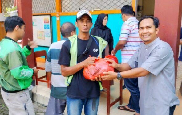 Semarak Ramadan, SDN Kebon Baru 4 Ajarkan Siswanya Kepedulian Sosial 