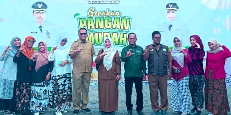 GPM di Hari Kartini, Penyelenggara Menggunakan Busana Batik