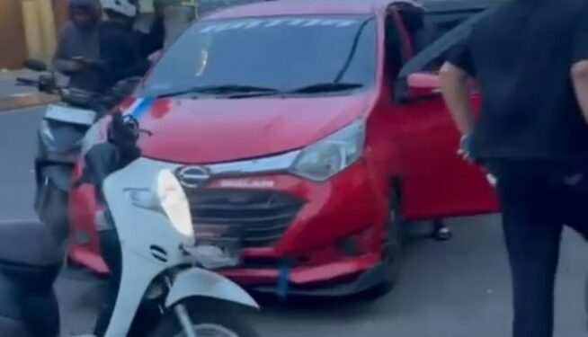 Puluhan Ribu Obat Ilegal Disita, Tiga Pelaku Ditangkap