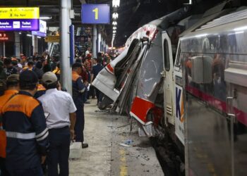KAI Daop 3 Cirebon Sampaikan Permohonan Maaf atas Dampak dari Insiden di Tabrakan KRL dengan KA Argo Bromo Anggrek 