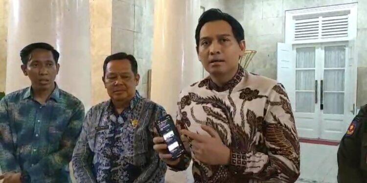 Bupati Lucky Sayangkan Aksi Tolak Revitalisasi Tambak yang Dilakukan Tokoh Ulama Indramayu Berujung Perusakan Fasilitas Umum