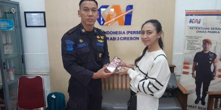 Pada Masa Angkutan Lebaran Daop 3 Cirebon Tangani 89 Kasus Penemuan Barang Tertinggal 