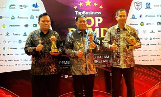 Bupati Majalengka Raih Penghargaan Sebagai Top Pembina BUMD 2026