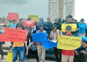 Ratusan Massa GEMI Desak Kejaksaan Tetapkan Tersangka Kasus Tuper DPRD Indramayu Rp16,8 Miliar 