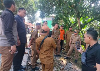 Bupati Tinjau Jalan Rusak di Pasawahan, Diduga Akibat Pergeseran Tanah