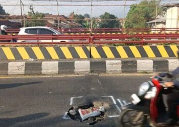 Lubang Besar di Jembatan Battembat Ancam Pengendara, Sudah Makan Korban