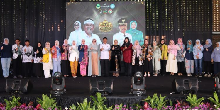 Semangat Hari Kartini, Pemkot Cirebon Gelar Puspa Swara Wanoja Sunda 2026