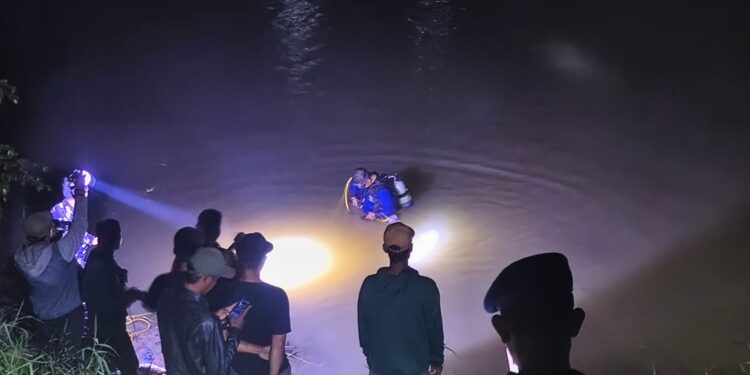Penyelam Lanal Cirebon Turun, Pencarian Dua Korban Tenggelam Terkendala Arus Deras