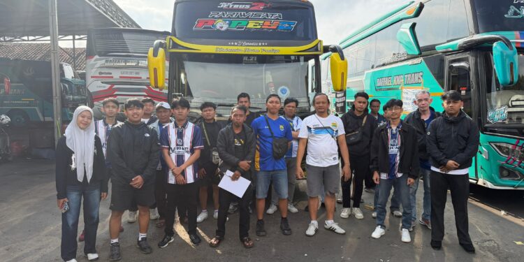 120 Bobotoh Kuningan Bertolak ke GBLA, Kawal Persib Hadapi Arema FC
