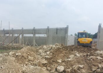 Kuwu Bobos Sumbang Puluhan Rit Urugan untuk Percepat Pembangunan Gerai KDMP