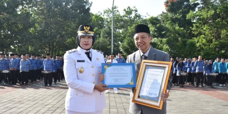 Disdukcapil Kuningan Borong Dua Penghargaan, Perkuat Keamanan Data Warga