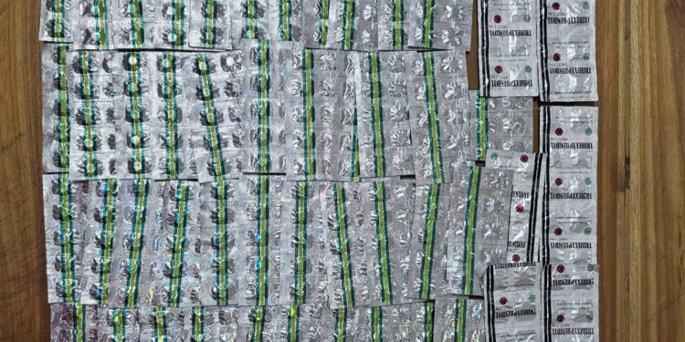 Pengedar Obat Keras Ilegal Ditangkap di Sumber, Ratusan Pil Diamankan