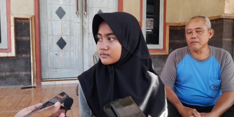 Yatim Piatu, Ayunda Tetap Berprestasi