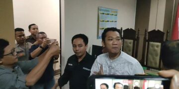 Terdakwa Kasus Pembunuhan Satu Keluarga di Indramayu Teriak Akui Bukan Pembunuh Sebenarnya 