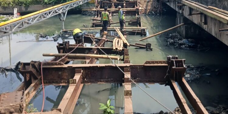 Jembatan dan Rel KA yang Dibongkar Bisa Dirangkai Ulang