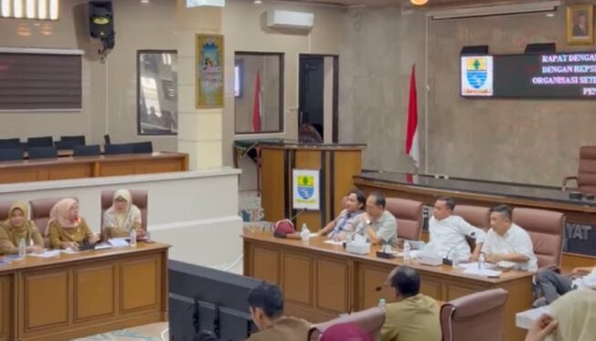 PPPK Paruh Waktu Sampaikan Keresahan Statusnya ke Komisi I DPRD Kota Cirebon 
