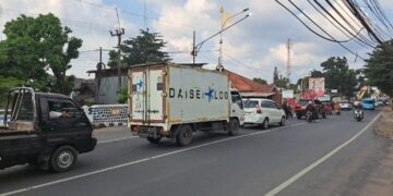 Jam Pulang Kerja, Jalan Pangeran Cakrabuana Macet Parah