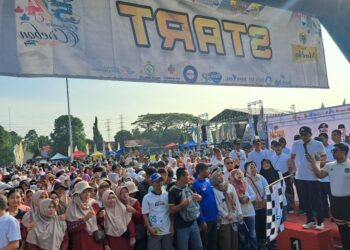 Ribuan Warga Semarakkan Jalan Sehat HUT ke-544 Kabupaten Cirebon
