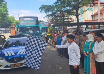 441 Calon Jemaah Haji asal Kabupaten Cirebon Diberangkatkan ke Tanah Suci