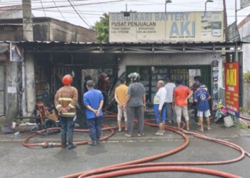 Bengkel dan Toko Aki Ludes Terbakar dalam Hitungan Menit