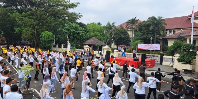 Olahraga Bersama TNI-Polri dan Forkopimda Perkuat Sinergi di Kabupaten Cirebon