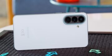 Samsung Galaxy A57 Resmi Diperkenalkan, Lebih Tipis, Ringan, dan Tahan Air IP68