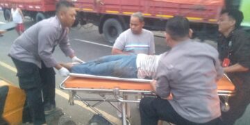 Penyapu Koin di Jembatan Sewo Tewas Tertabrak Truk