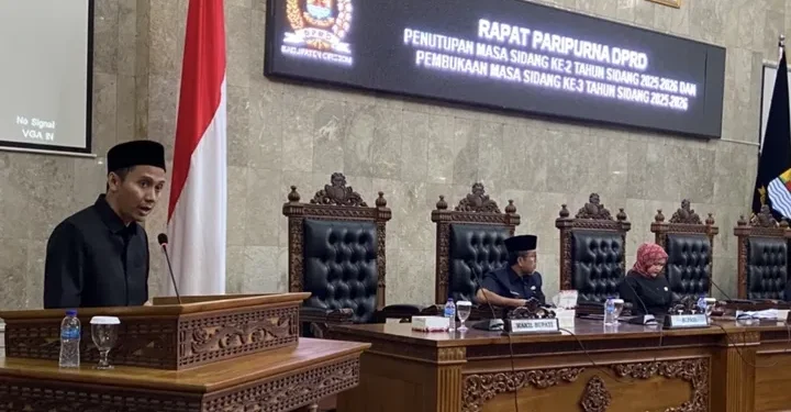 DPRD Kabupaten Cirebon Sahkan Tiga Raperda, Masa Sidang II Resmi Ditutup
