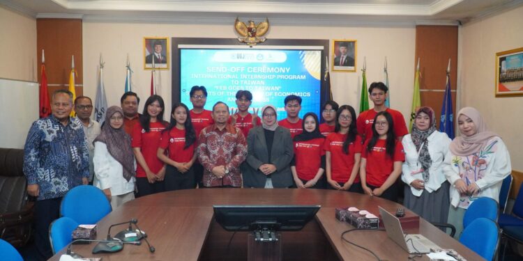 FEB UGJ Kirimkan Mahasiswanya Ikuti Program Magang ke Taiwan